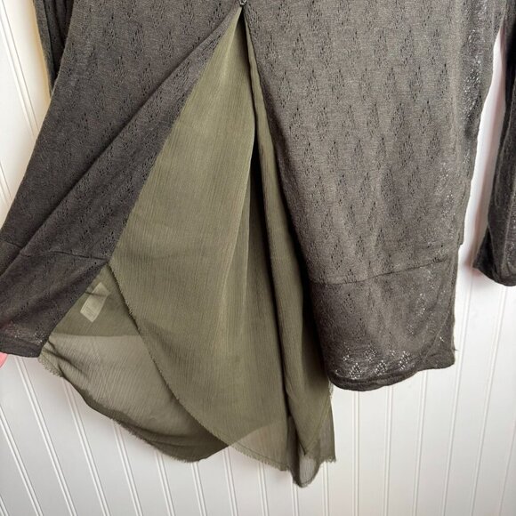 Free People New Romantics olive green sweater button back detail size medium A29 - Picture 5 of 7